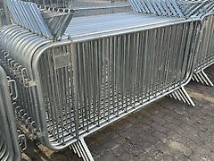 20 x Absperrgitter 230x110cm Fanggitter Personengitter Demogitter Veranstaltung