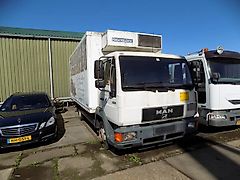 Volvo koel vrieswagen met hydr. lift