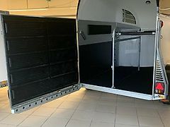 Pferdeanhänger Böckmann Champion R SattelkammerFlügeltürkombinati