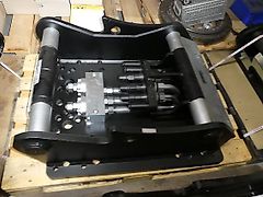 Oilquick - SW-Adapterplatte OQ 80 orig. 3 Leitungen - bestückt für HH, HM - gebohrt für VIBRA-RAM 1000D - SW-Identmaße: 80-590-670-590-80 - Bagger: 25t-43t